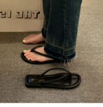 Flat Toe Post Sandals for Beach & Casual Wear - Image 7