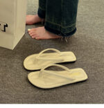 Flat Toe Post Sandals for Beach & Casual Wear - Image 8