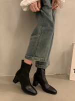 Women's Soft Leather Chunky Heel Slim-Fit Chelsea Ankle Boots - Image 8