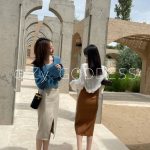 High-Waist Classic Leather Skirt for Women: Winter Mid-Length, Slimming Design with Hip-Covering Slit - Image 2