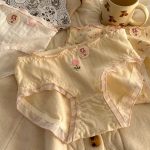 Japanese Class A pure cotton mid-waist 100% cotton breathable popular antibacterial briefs - Image 4