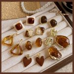 High-end retro coffee-colored earrings celebrity hot style temperament earrings - Image 5