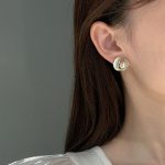 French retro pearl earrings new high-end earrings - Image 6