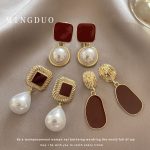 Retro Red Baroque Pearl Simple and High-end  Earrings for Women - Image 3