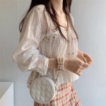 Korean long-sleeved V-neck lace three-dimensional daisy design top - Image 4