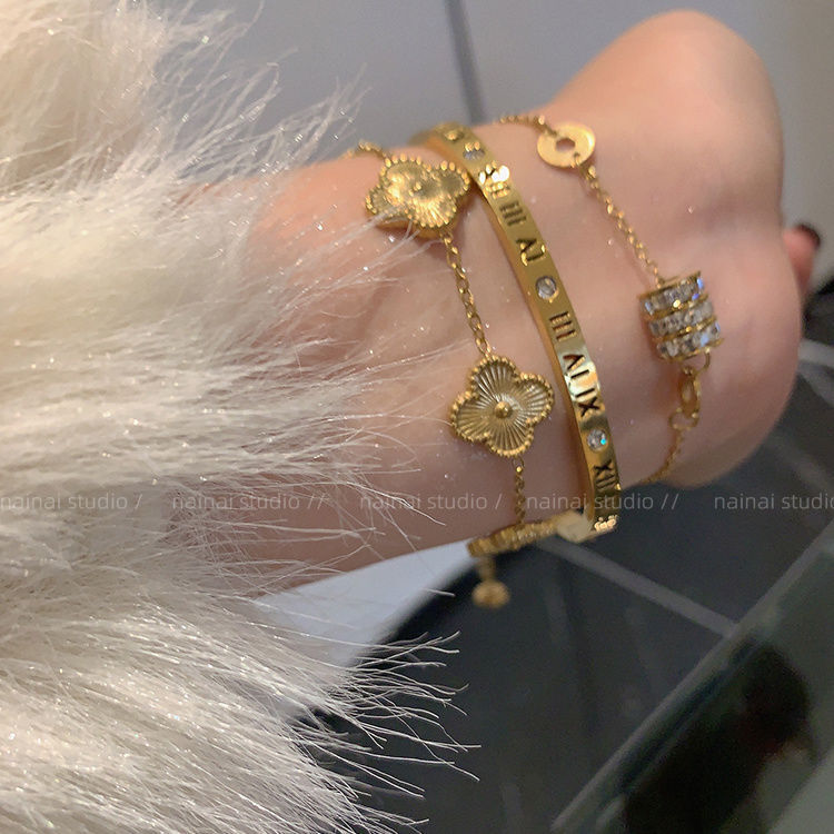 13377087015841068 Roman Numeral Gold Bracelet - Light Luxury Titanium Steel Jewelry - Image 1