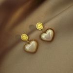 Vintage Pearl Necklace - Tarnish-Free Titanium Steel Light Luxury Jewelry - Image 6