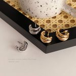 Minimalist Clip-On Hoop Earrings – No Piercing, Pain-Free Silver Hoops - Image 2