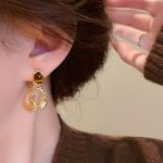 Vintage Pearl Drop Earrings – Irregular Melange Style, Light Luxury Design - Image 4