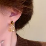 Vintage Pearl Drop Earrings – Irregular Melange Style, Light Luxury Design - Image 3
