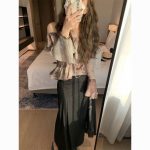 French Retro Floral Ruffle Off Shoulder Crop Top - Image 2
