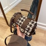 Elegant Boston Crossbody Handbag for Women – Versatile Everyday Shoulder Bag
