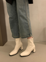 Women's Soft Leather Chunky Heel Slim-Fit Chelsea Ankle Boots - Image 11