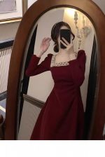 Luxury Burgundy Velvet Bridal Toast Dress – Elegant Engagement & Wedding Evening Gown - Image 4