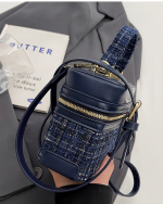 Luxury Red Chain Box Handbag for Women - Image 7