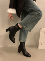 Women's Soft Leather Chunky Heel Slim-Fit Chelsea Ankle Boots - Image 7