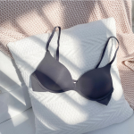 Japanese Seamless Wireless Bra – Lightweight One-Piece Commuter Bra for Small Chest, All-Season Comfort - Image 3