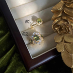 Vintage Olive Green Zircon Ring – Adjustable French Retro Style for Women - Image 2
