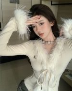 V-Neck Tie-Front Cropped Knit Cardigan - Image 17