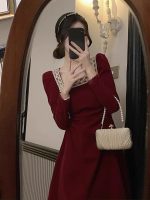 Luxury Burgundy Velvet Bridal Toast Dress – Elegant Engagement & Wedding Evening Gown - Image 2