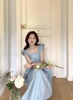 Designed with beautiful back and flying sleeves, bow tie A-Line Dress - Image 13