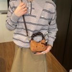 Cute Girls KT Cat Crossbody Bag - Image 5