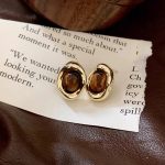 Amber Layered Gold Sweater Necklace for Women – Elegant Fall Winter Fashion Jewelry - Image 3