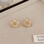 Simple and versatile pearl earrings new trendy Internet celebrity temperament earrings - Image 13