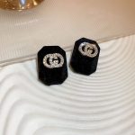 French retro black high end design sense temperament stud earrings for women - Image 8
