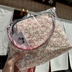 Hello Kitty Kyoto Limited Edition Coin Purse Handbag - Image 7