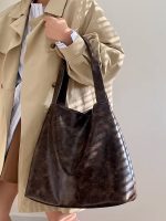 Women’s Vintage Large Capacity Commuter Tote Bag