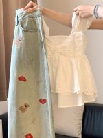 White V-Neck Jacquard Camisole – Slim Fit French Style Doll Top - Image 4