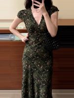 French Green Vintage Floral Maxi Dress - Image 2