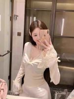 Korean Pure Desire V-Neck Lace Blouse – Vintage Slim Fit Pullover Autumn Top for Women - Image 6