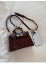 Retro Crocodile-Pattern Small Square Crossbody Bag – Women's Elegant Autumn/Winter Kelly-Style Handbag - Image 20