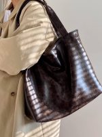 Women’s Vintage Large Capacity Commuter Tote Bag - Image 2