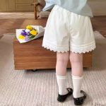 White Lace Trim Patchwork Casual Shorts for Women - Image 2