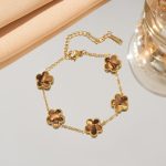 Cross-border titanium steel lucky clover five-leaf clover five-flower five-leaf bracelet light luxury high-end female hot-selling stainless steel hand jewelry - Image 7