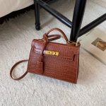 Retro Crocodile-Pattern Small Square Crossbody Bag – Women's Elegant Autumn/Winter Kelly-Style Handbag - Image 7