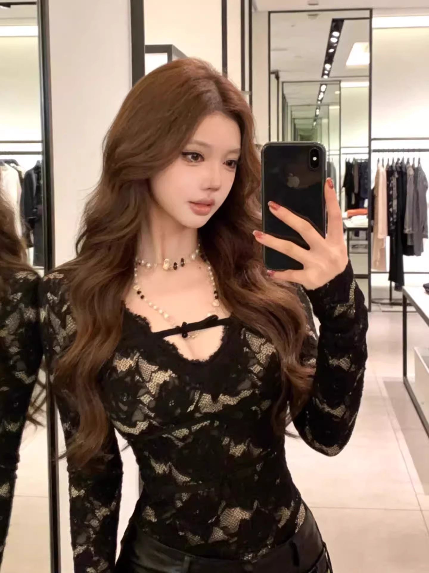 O1CN01sUcm8a1KwTU6WwJfT__719851228 Women’s Slim Fit Lace V-Neck Pullover Top – 2026 Winter Long Sleeve Elegant Base Layer Shirt - Image 1