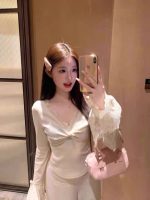 Korean Pure Desire V-Neck Lace Blouse – Vintage Slim Fit Pullover Autumn Top for Women - Image 2