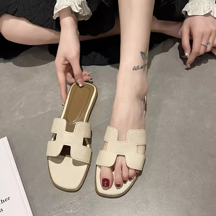 O1CN01zSKiAI1GEj1thK49U__2621200591_jpg Fairy Style Flat Slide Sandals for Women Outdoor Beach Slippers - Image 1