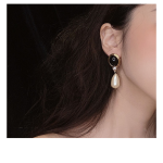 Zhong Chuxi-Inspired Luxury Black Marble Bead Mermaid Princess Hepburn Vintage Earrings. - Image 3