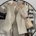 Feather Tassel Blazer with Heart Buttons – Elegant Jacket for Women - Image 3