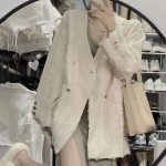 Feather Tassel Blazer with Heart Buttons – Elegant Jacket for Women - Image 2