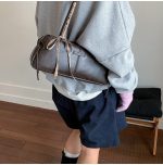 Vintage Chic Shoulder Baguette Bag - Image 4