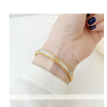 White Mother-of-Pearl & Zircon Oval Bracelets – Elegant, Timeless Design - Image 5