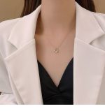 Minimal Geometric Collarbone Necklace for Women, Light Luxury Design Chain - Image 7