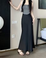 Chic French Fishtail Skirt: Acetate Satin Elegance - Image 4